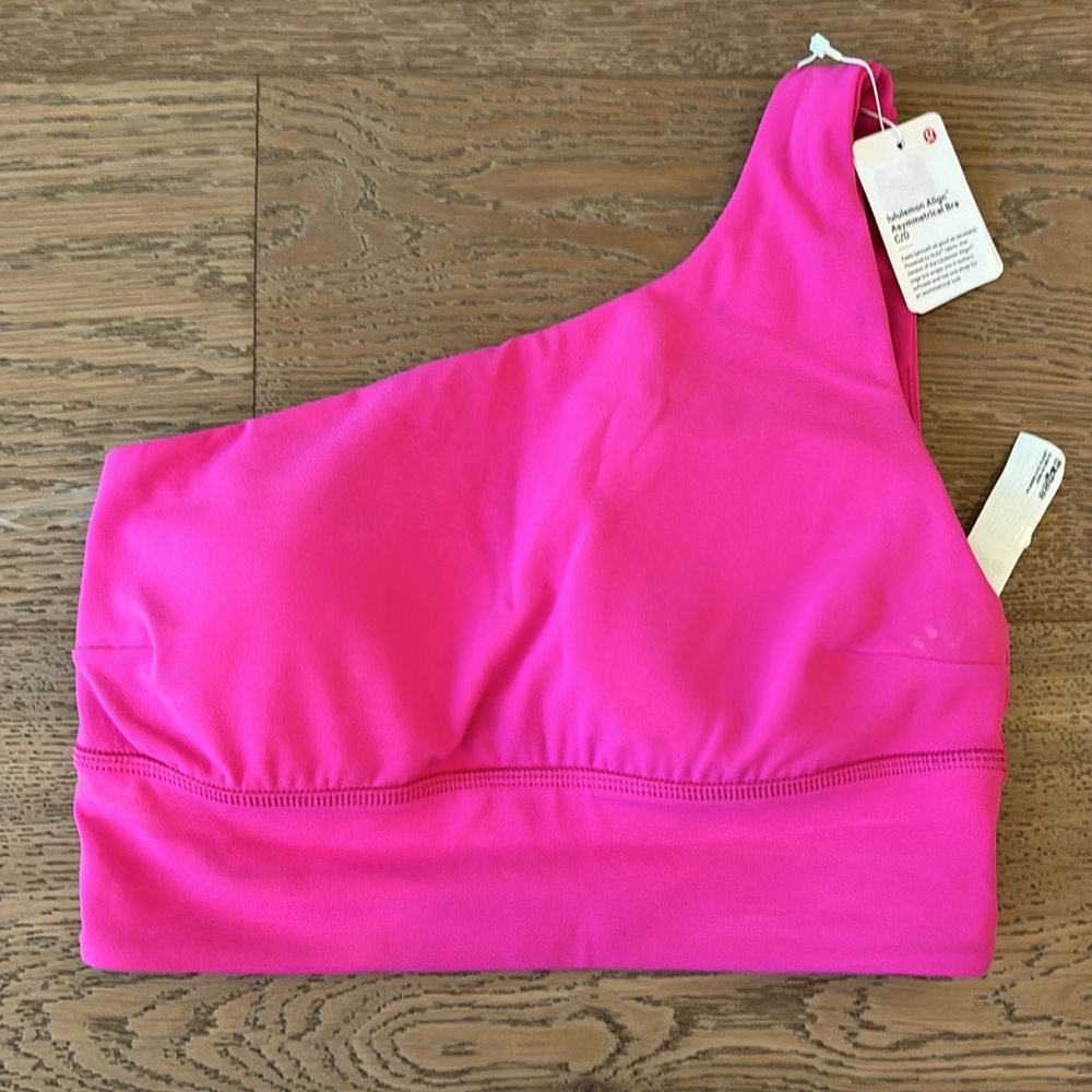 Lululemon Align Asymmetrical Bra for C/D cups in size 6 (never worn with tags)